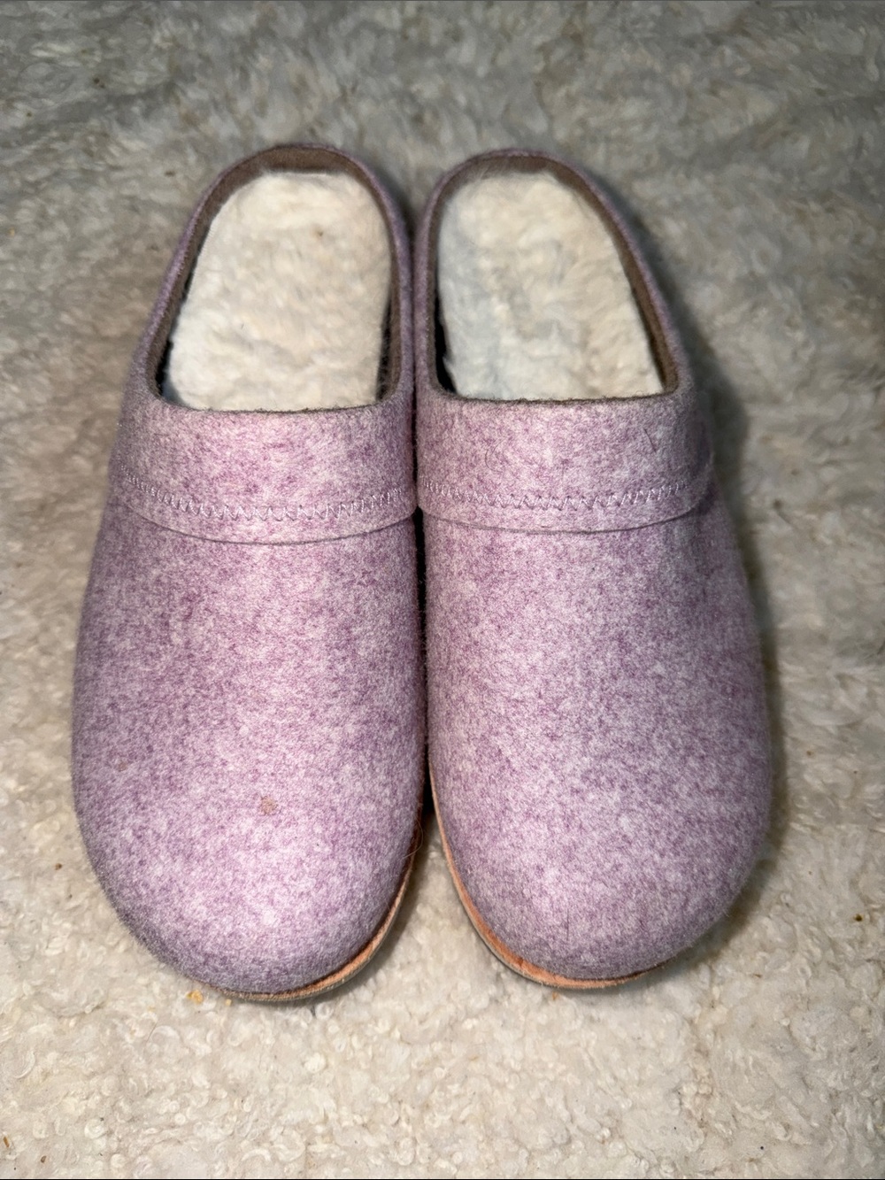 Worn once Merrel Womens Cozy Lavender Wool Felt Slip-On Slippers